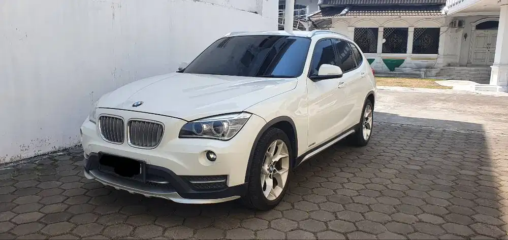 BMW X1 Tangan Pertama dari baru