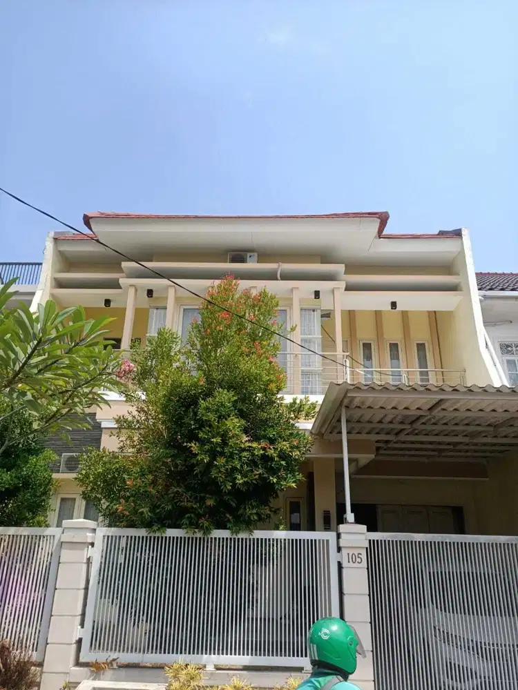 Di Jual rumah bangunan baru di Sidosermo komplek PDK