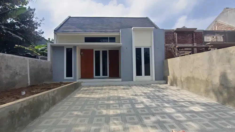 DiJual Rumah Baru Tinggal 2 unit Proses Finishing di Utara Pasar Godea
