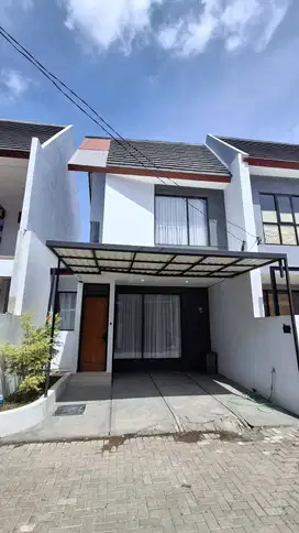 Rumah 2 lantai ciwaruga atas parongpong dekat gerlong free pajak
