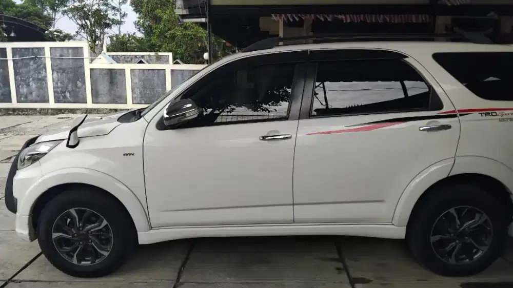 Rush TRD Spotivo Ultimo 2017 plat AA