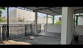 Di sewakan hook dekat Tol Klodran bisa 2 mobil