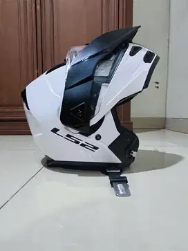 HELM FULLFACE/MODULAR LS2 METRO EVO