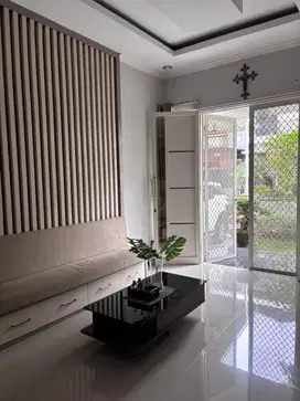 Rumah Pakuwon City Minimalis, Siap Huni Row Jalan 3 Mobil