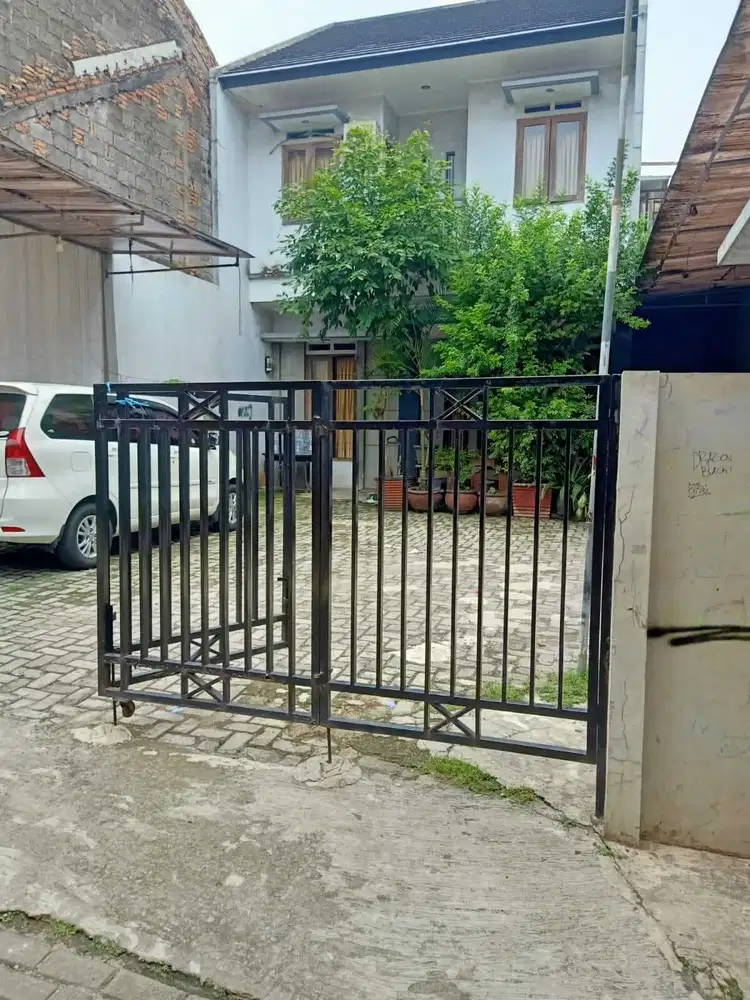 DI JUAL !!! Rumah & Gor Badminton Di Dalam Bintara 9 (Gor selalu full)