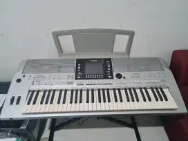 Yamaha PSR 910s terawat like new