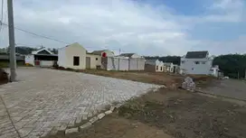 RUMAH MINIMALIS MODERN LINGKUNGAN NYAMAN DAERAH PAKIS MALANG