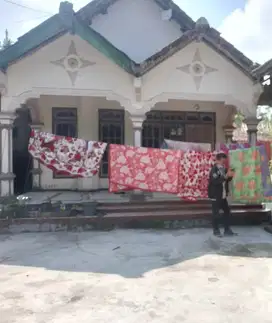 RUMAH DI KELURAHAN DEYENG, RINGINREJO, KEDIRI