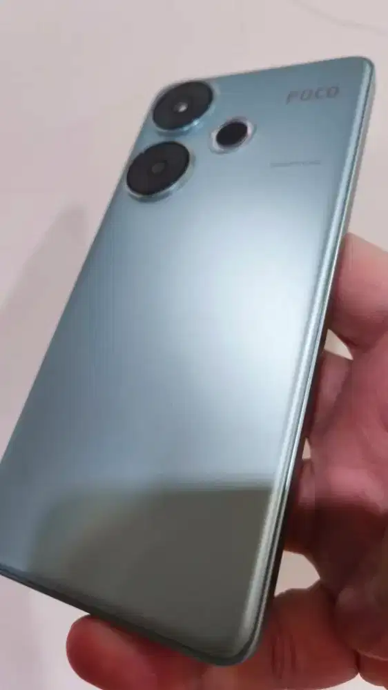 Poco F6 Green 12/512gb