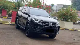 [ GARANSI 5TH ] Toyota Fortuner VRZ GR Sport 2.8 AT Hitam 2024/2025