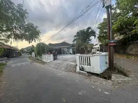Rumah murah tanah luas jambon sangat stratgegis jlan utama
