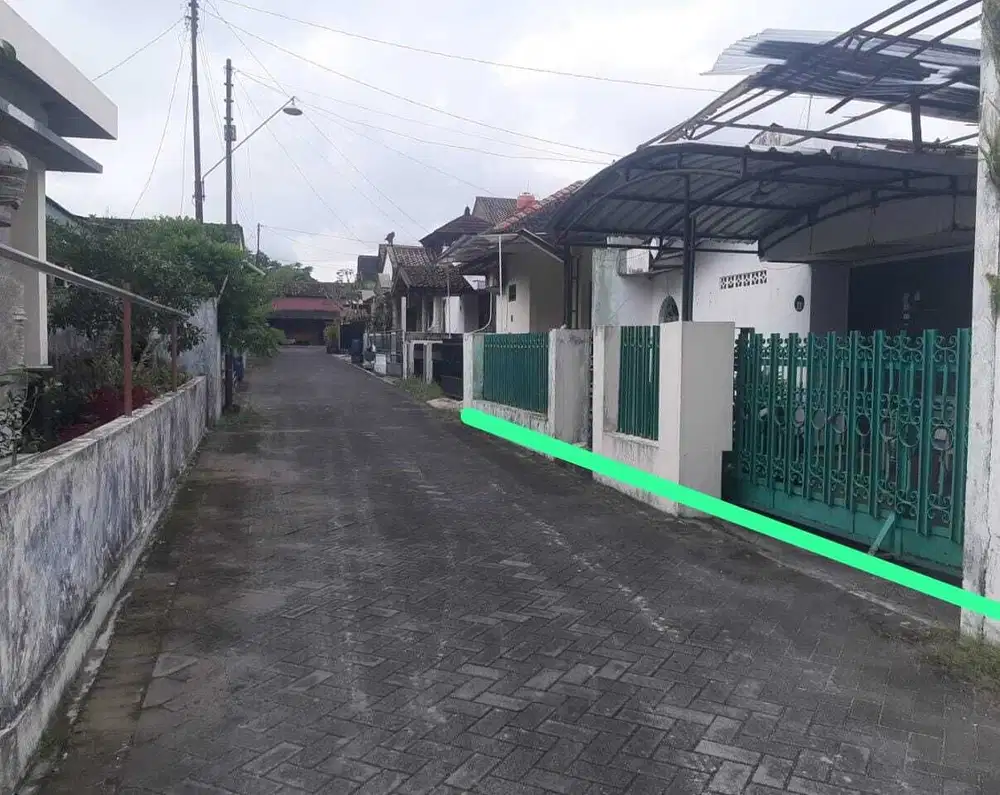 Tanah dan bangunan sangat strategis padma belakang hotel hyatt