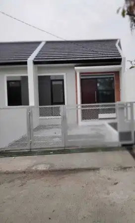 DIJUAL RUMAH BARU BLOOMINGVILLE TAMAN KOPO INDAH  2 BANDUNG