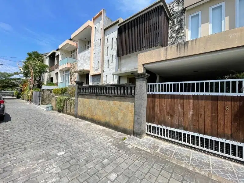 Rumah Laksamana Renon Denpasar