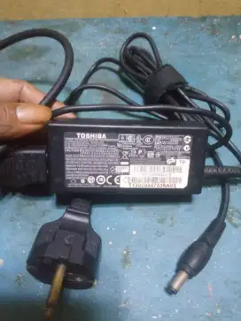 Carjer laptop masih layak pakai