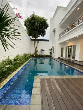 Dijual Rumah 2.5 lantai super mewah Di Pondok Indah Jakarta Selatan