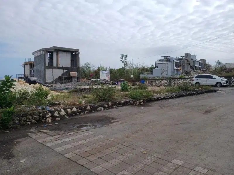 Tanah Pura Masuka Ungasan Jimbaran Badung