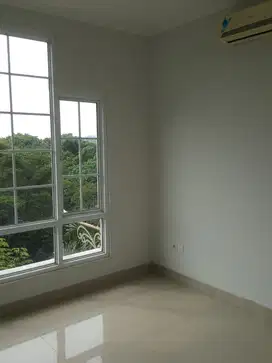 Rumah 3 lantai cluster Omaha Village 2 Gading serpong  Tangerang