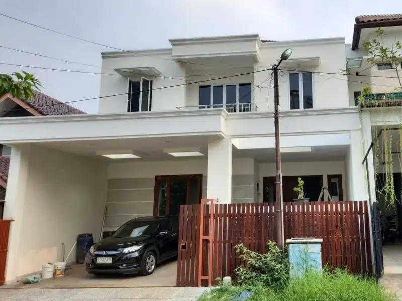 Dijual Rumah Bagus Depan Pakuwon Mall Bekasi Barat