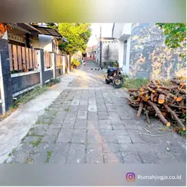 tanah pekarangan barat hotel hyatt sangat strategis