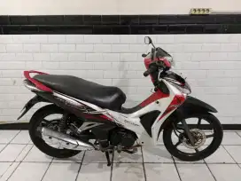 Supra helm in tahun 2012 lengkap bagus