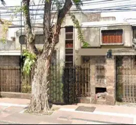 Di jual Rumah Komersial Raya Darmo Surabaya