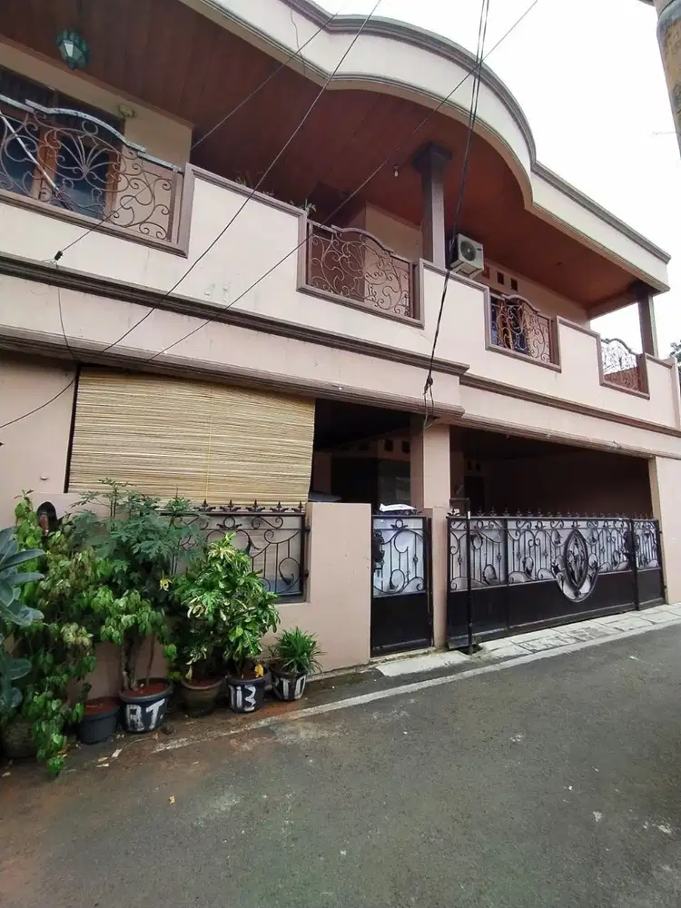 Rumah 2 Lantai di Duren Sawit Jakarta Timur