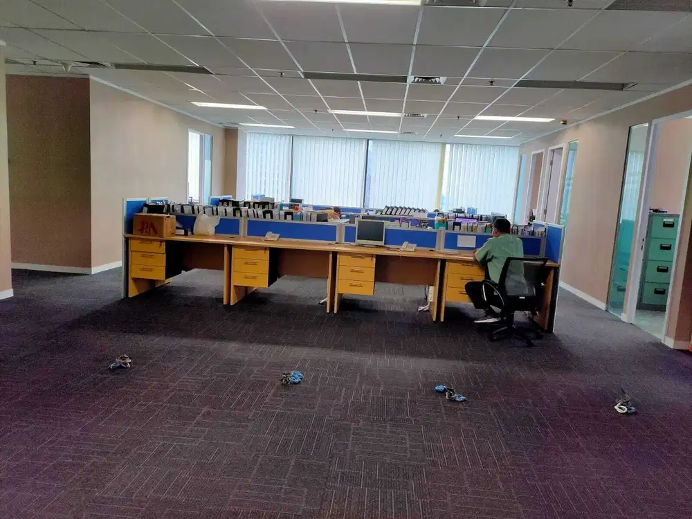DISEWAKAN OFFICE DI MENARA TOPAS