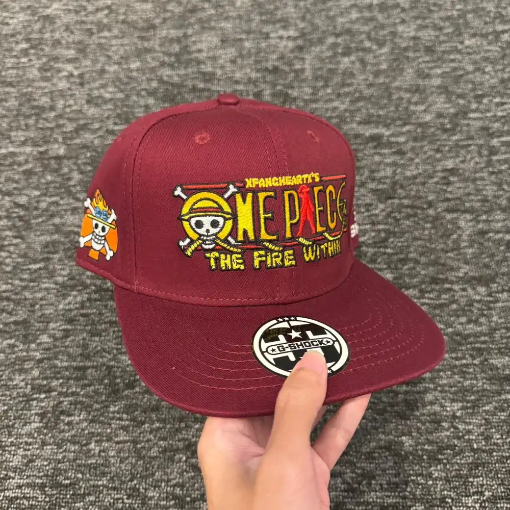 Topi Snapback One Piece Import