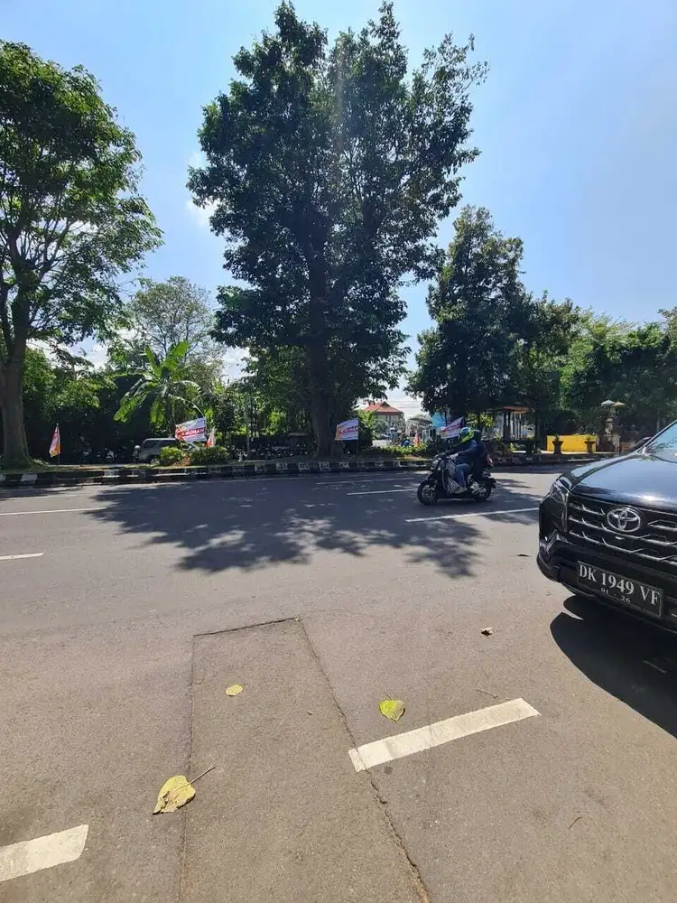 Dijual Tanah Kosong Depan Mall Plaza Renon