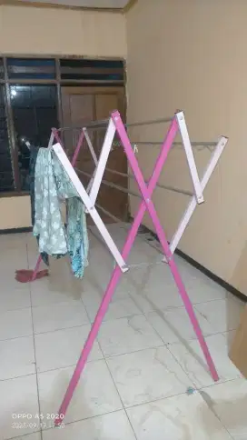 Jemuran Pakaian