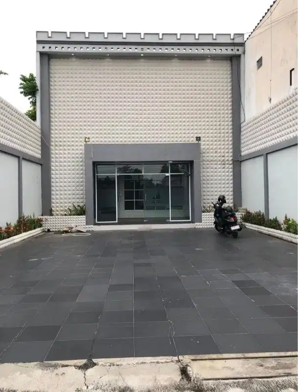 Disewakan Gedung cocok untuk kantor /Gudang
