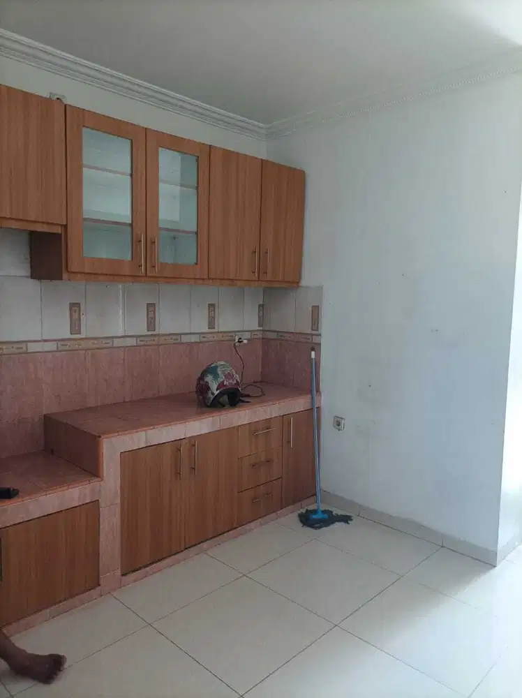 Dijual rumah di Citra Grand