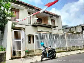 Rumah luas lokasi apik daerah Manahan Solo