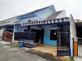 Hunian lingkungan perumahan di belakang de Tjolomadoe