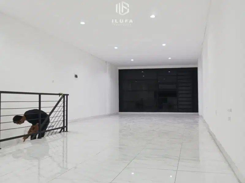 disewakan ruko 2 lantai kondisi bagus area kemang