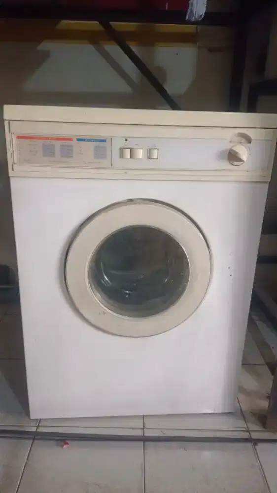 Mesin Pengering Dryer Gas Elektrolux