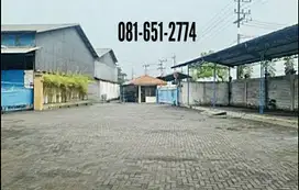 Pabrik di Legundi Gresik