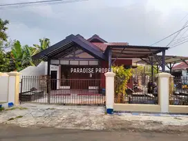 Disewakan Rumah Posisi Hook Area Bunga Bunga