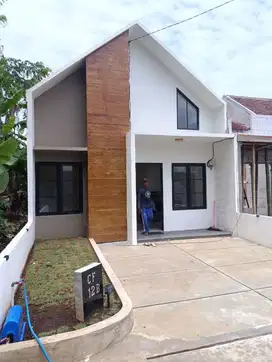Dijual Rumah Baru Bonus Perabot Malang Kota