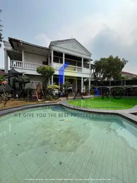 Rumah Hitung Tanah Kawasan Nyaman di Karmel Kebon Jeruk