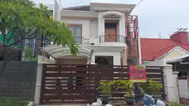 Rumah 2lantai Araya Tahap 2 Surabaya Timur Furnish, Bagus