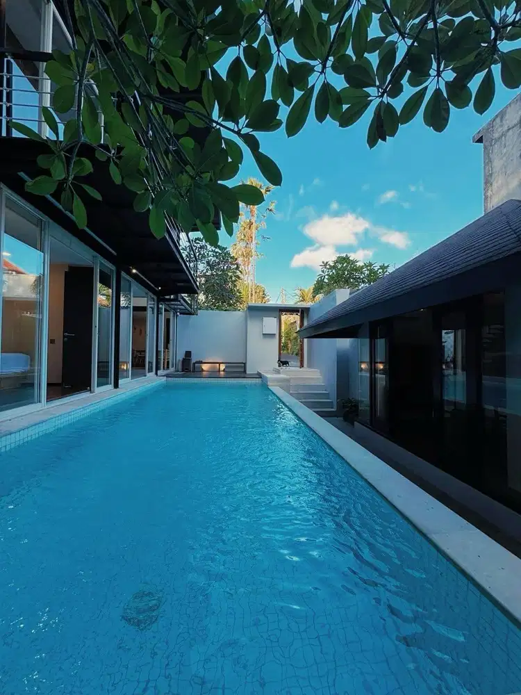 Dijual villa modern dan elite di kerobokan