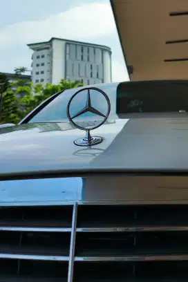 Mercedes-Benz E200 2003 Bensin