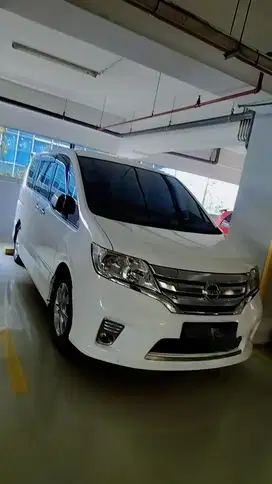 Nissan Serena 2013 Bensin