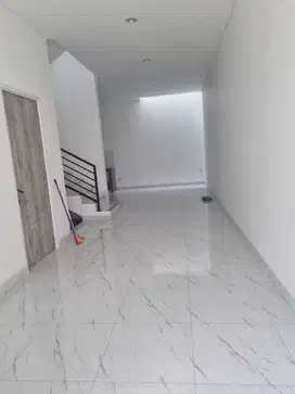 Rumah 2 lantai brand new Kedoya Jakarta Barat