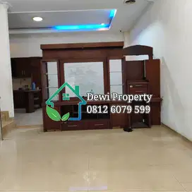 DIJUAL VILLA KOMP CEMARA ASRI JLN CHERRY