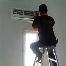 Service AC dan bongkar pasang AC