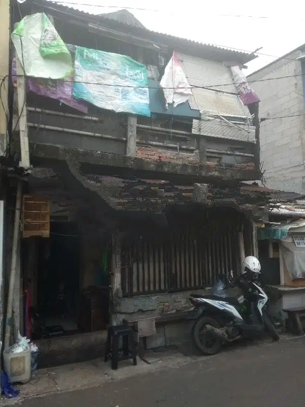RUMAH. HITUNG. TANAH. (zona komersil ) KEBAYORAN. BARU. JAK-SEL