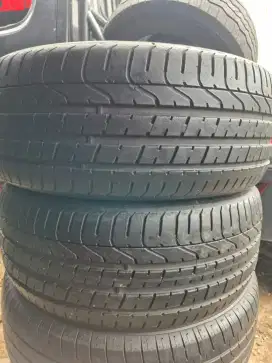 Ban copotan mercy Pirreli pzero 245/40 R20 85% 202..2pcs
